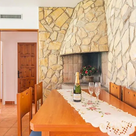 Holiday home Passatge Terri 13 L'Escala